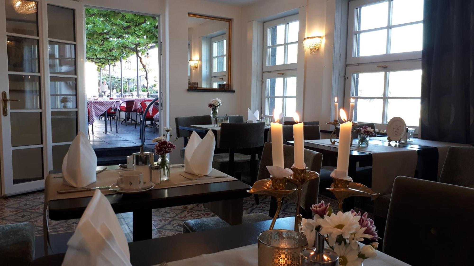 Hotel Restaurant Alte Stadtmauer Beilstein  Exterior photo